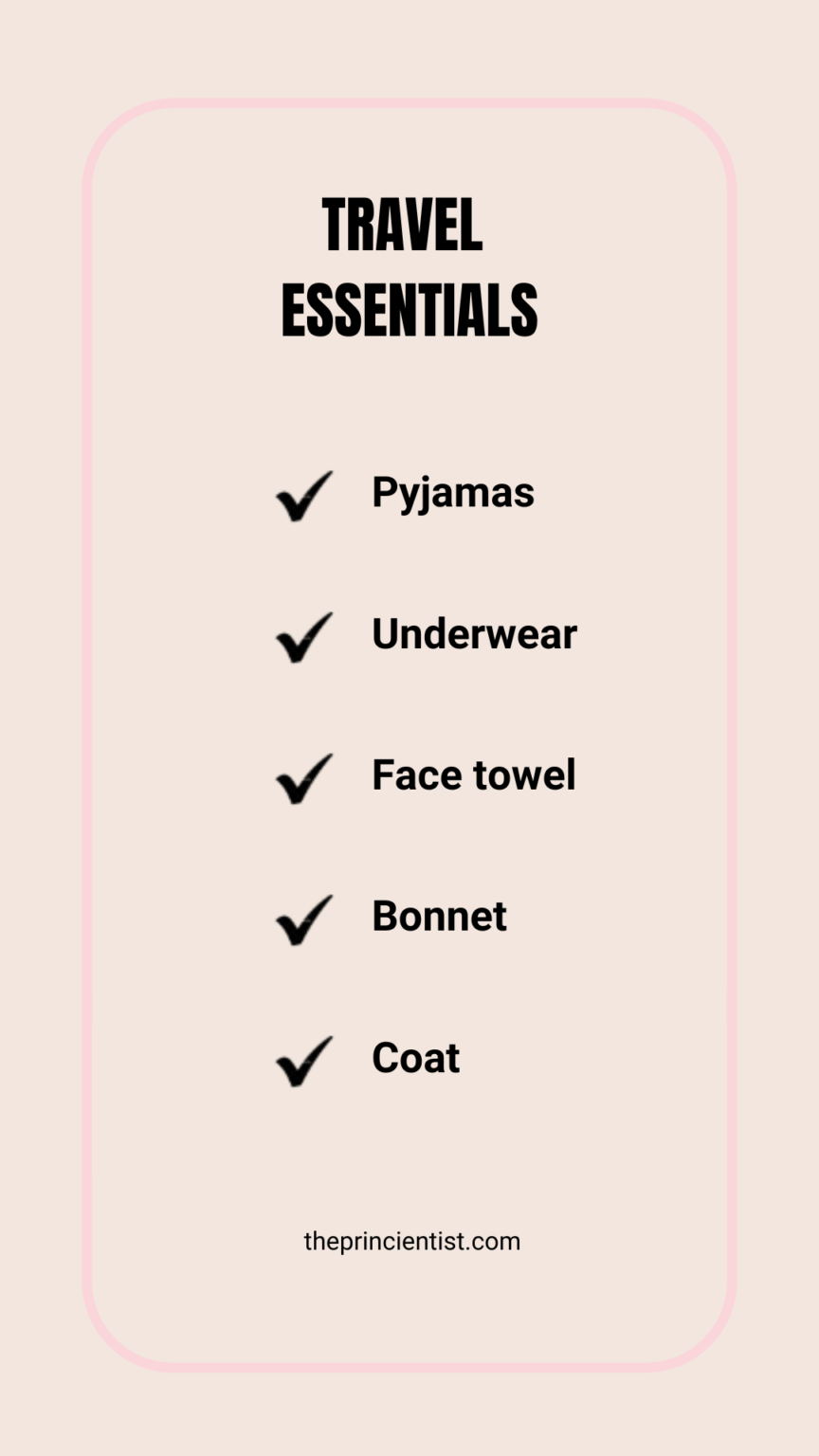 vacation outfits - travel essentials list