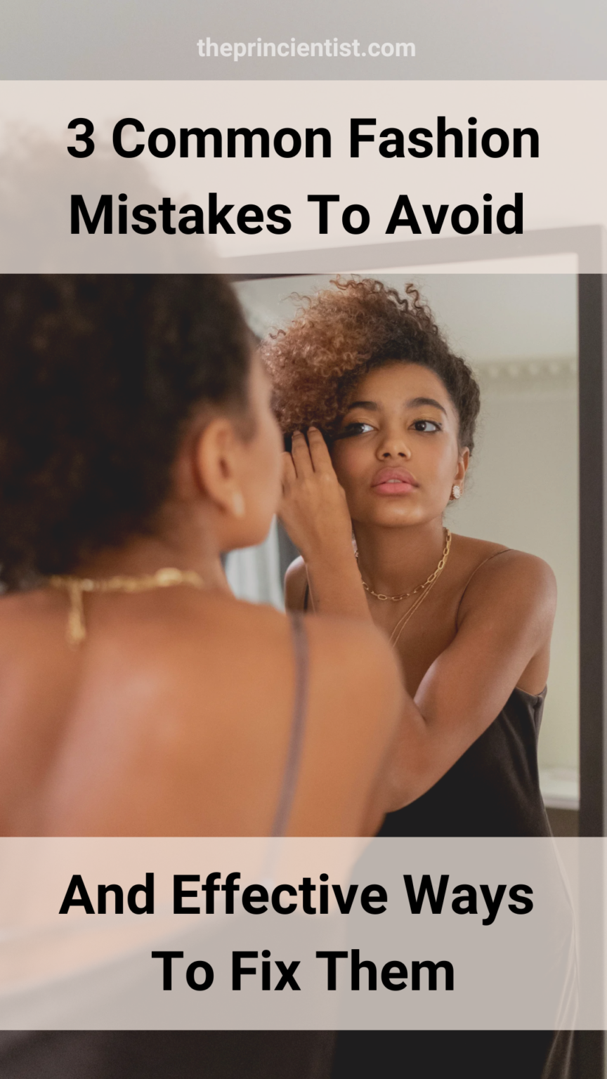 3 Common Fashion Mistakes to Avoid - featured image - woman in front of the mirror putting her mascara
